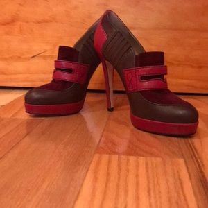 Oscar De La Renta booties!!!!